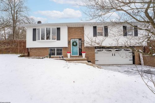 401 Shawnee Dr, Morgantown, WV, 26508-0910 | Card Image