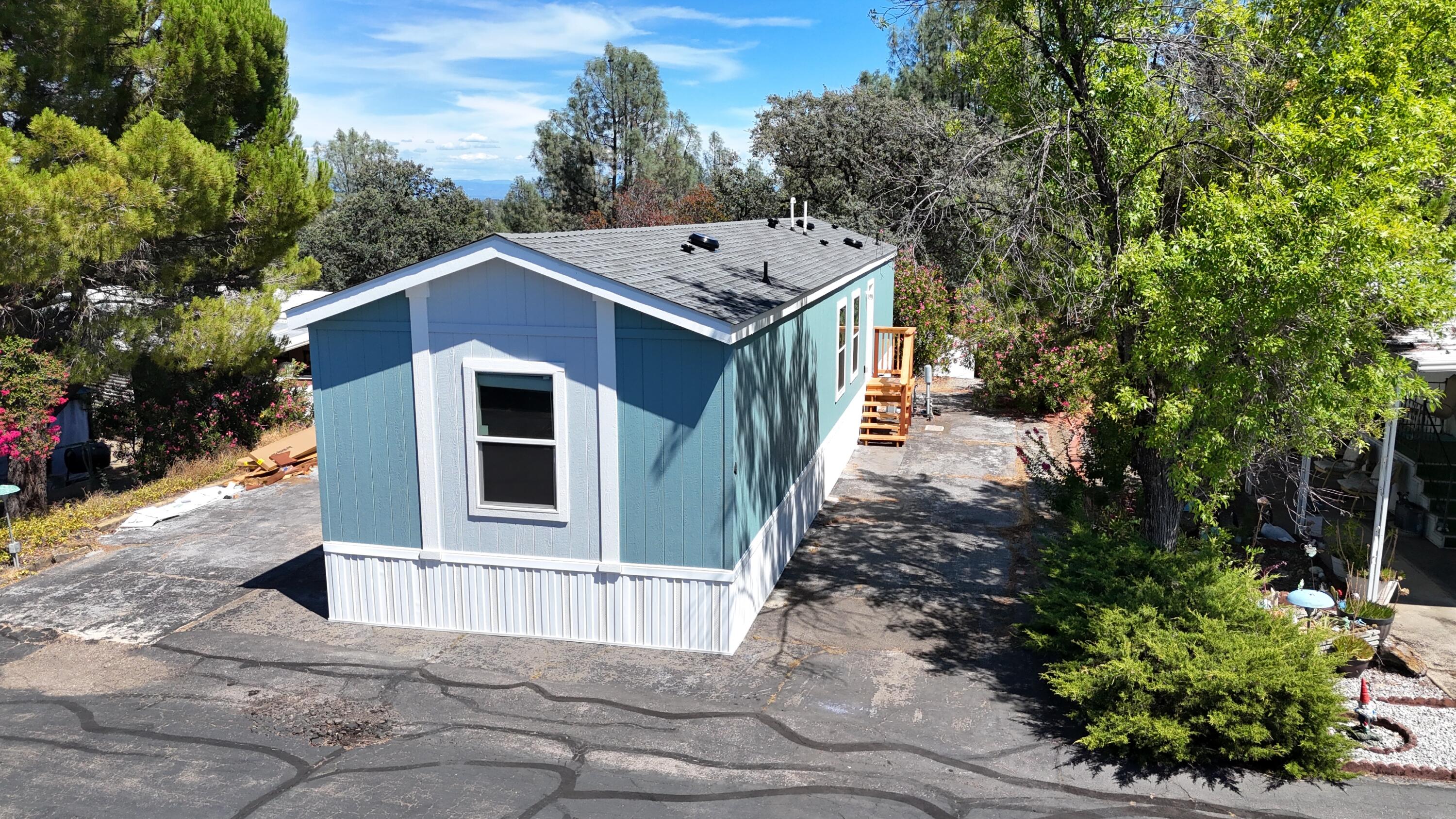 821 Saint Marks St, Redding, CA 96003