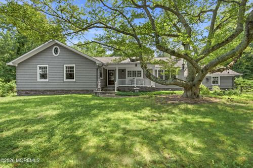 2 Gulf Stream Way, Colts Neck, NJ, 07722-1213 | Card Image
