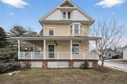 3952 Victoria Ave, Vineland, ON, L0R2C0 | Card Image