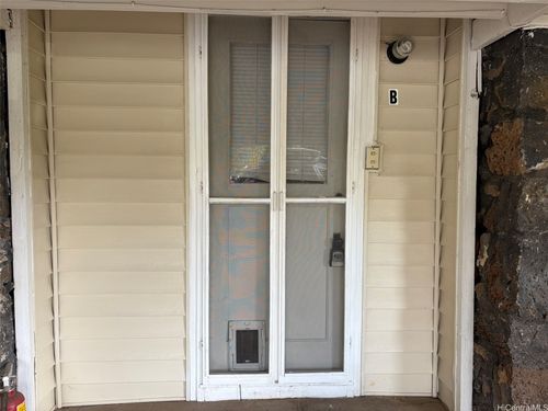 b-2033 Oahu Ave, Honolulu, HI, 96822-2206 | Card Image