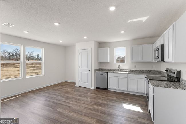 215 Landing Blvd, House other with 3 bedrooms, 2 bathrooms and null parking in WoodBine GA | Image 6