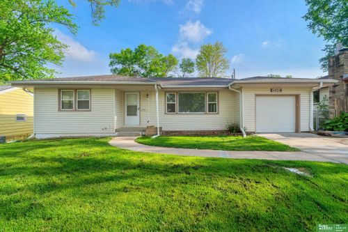 5424 Northwest Dr, Omaha, NE, 68104-2844 | Card Image