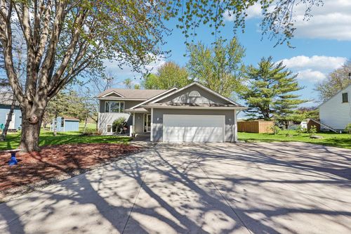 516 River Rd W, Delano, MN, 55328-9116 | Card Image