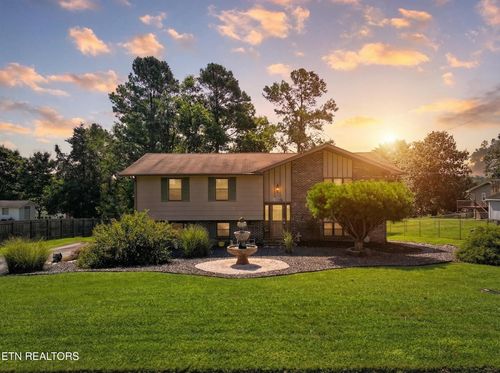 2903 Cedar Cir, Lenoir City, TN, 37772-5911 | Card Image