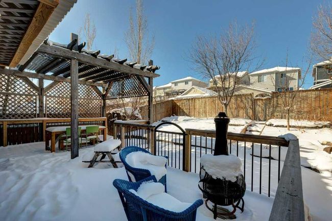 350 Bridlewood Court Sw, Home with 3 bedrooms, 3 bathrooms and 4 parking in Calgary AB | Image 37