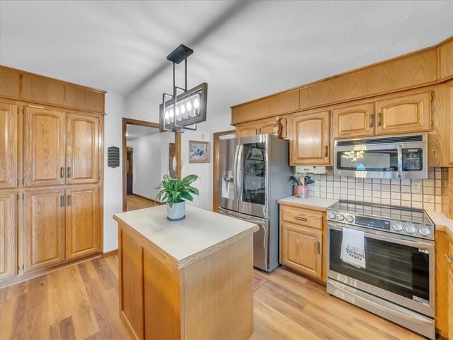 Kitchen, view 3 | Image 12
