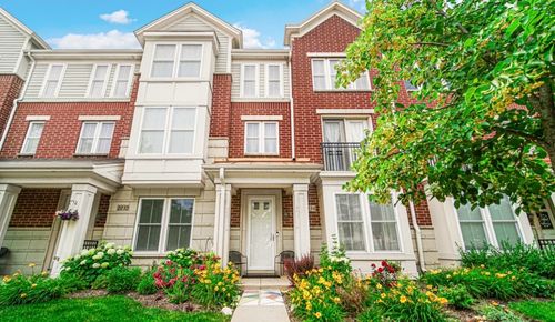 2234 S Crambourne Way, Arlington Heights, IL, 60005-4444 | Card Image