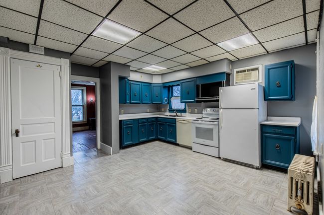 339 E Chestnut St, House other with 3 bedrooms, 3 bathrooms and 5 parking in Sheffield IL | Image 30
