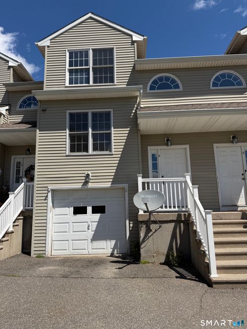 9-44 Taft Pt, Waterbury, CT, 06708-5901 | Card Image