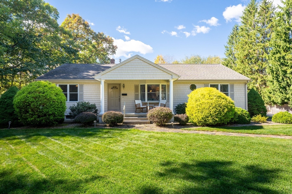 Hebron Ave, Seekonk, MA 02771