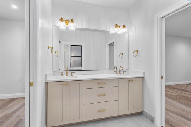 6537 Lazy B Dr, Home with 5 bedrooms, 4 bathrooms and null parking in Pasco WA | Image 39