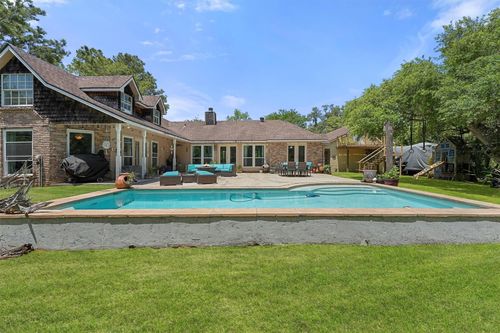 4701 County Road 747a, Brazoria, TX, 77422-6842 | Card Image