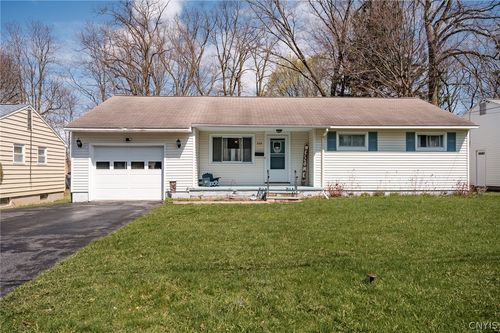 204 Jane Dr, Syracuse, NY, 13219-2814 | Card Image