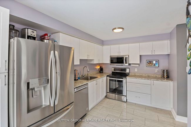 17 Hirons Dr, House other with 3 bedrooms, 3 bathrooms and 2 parking in Ajax ON | Image 16
