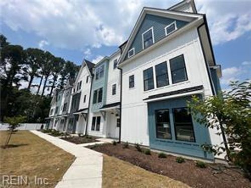 908 Jennings Ln, Chesapeake, VA, 23322-8750 | Card Image