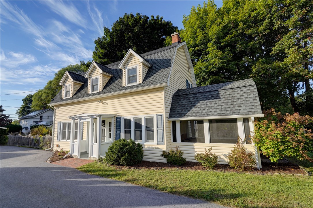 Astor Dr, Rochester, NY 14610