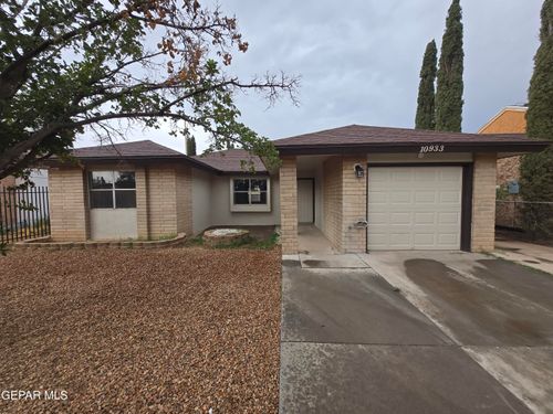 10933 Babe Ruth St, El Paso, TX, 79934-3202 | Card Image