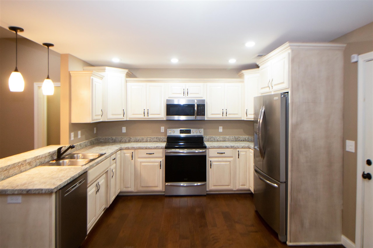 Residential in Mount Washington 3
