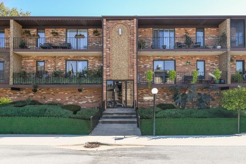 apt-g-11333 Moraine Dr, Palos Hills, IL, 60465-2676 | Card Image