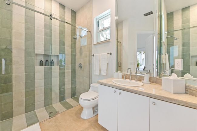 200 N Lake Dr, House other with 5 bedrooms, 5 bathrooms and null parking in Lantana FL | Image 38