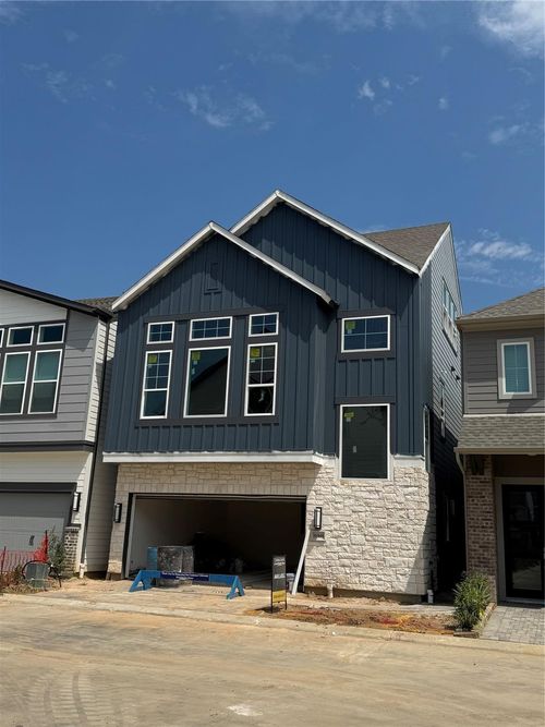 16046 Mason Run Dr, Houston, TX, 77079-4149 | Card Image