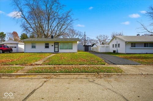 516 Roosevelt Dr, Shelbyville, IN, 46176-2224 | Card Image