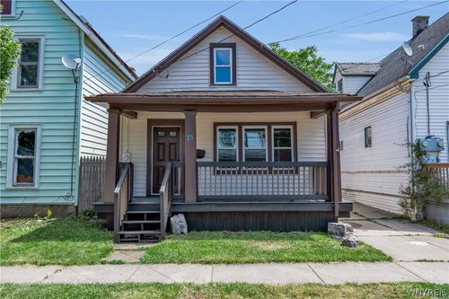 75 Clay St, Buffalo, NY, 14207-2817 | Card Image