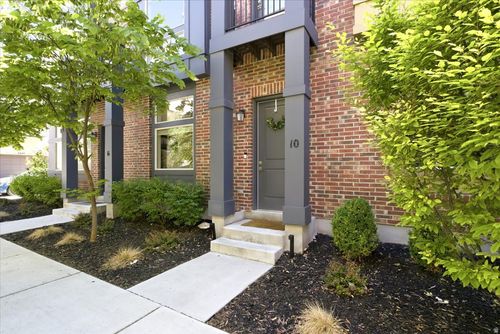 10 W Beebe Ln, Murray, UT, 84107-4834 | Card Image