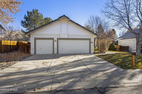 5466 Santa Rosa Ave, Sparks, NV, 89436-3649 | Card Image