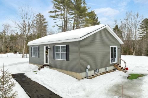 5 Granite Way, Canaan, NH, 03741-7578 | Card Image
