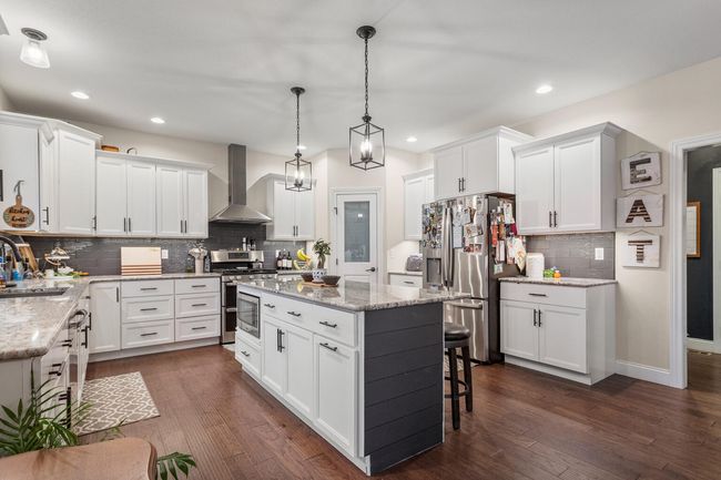 611 Weldon Springs Rd, House other with 4 bedrooms, 4 bathrooms and 3 parking in Monticello IL | Image 15