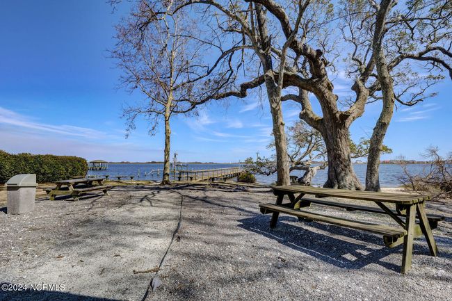 361 Chadwick Shores Dr, House other with 3 bedrooms, 3 bathrooms and 2 parking in Sneads Ferry NC | Image 53