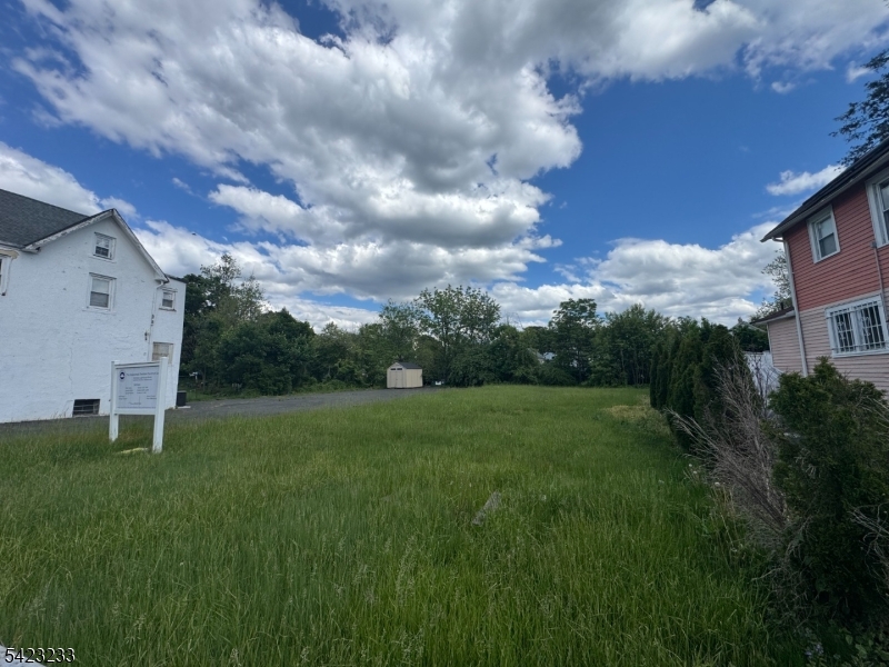 Commercial Sale in Plainfield City 3