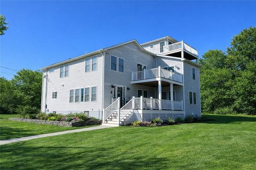 14 Hulls Ct, Jamestown, RI, 02835-1635 | Card Image