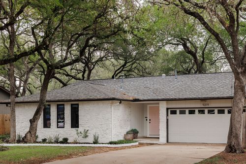 9219 Independence Loop, Austin, TX, 78748-6372 | Card Image