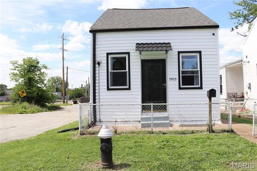 7923 Water St, Saint Louis, MO, 63111-3620 | Card Image