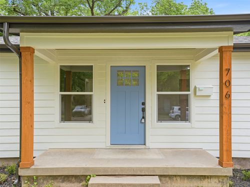 706 Emery St, Denton, TX, 76201-2618 | Card Image