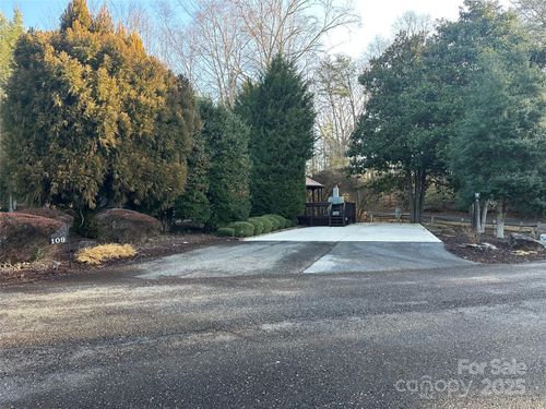 109-109 Cornell Cir, Lake Lure, NC, 28746-8831 | Card Image
