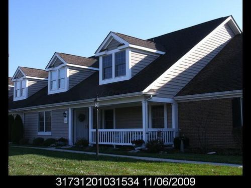 6623 Henschen Cir, Westerville, OH, 43082-9132 | Card Image