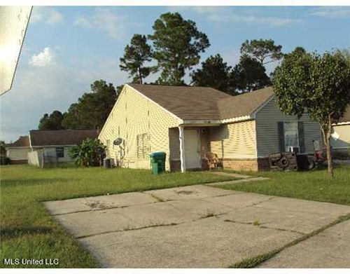 10564 Sharp Blvd, Gulfport, MS, 39503-4522 | Card Image