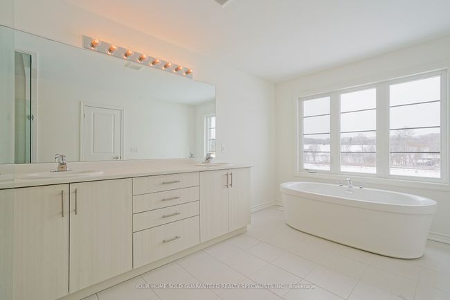 62 Calypso Ave, House other with 5 bedrooms, 4 bathrooms and 2 parking in Minesing ON | Image 11