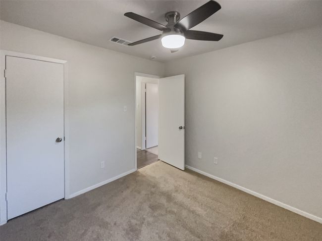 1985 Shorewood Dr, Condo with 3 bedrooms, 3 bathrooms and null parking in Grapevine TX | Image 27