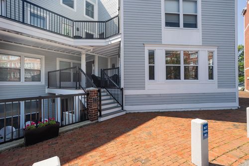 unit-511-33 Deer St, Portsmouth, NH, 03801-3754 | Card Image