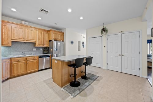 unit-44-380 Main St, Wallingford, CT, 06492-6228 | Card Image
