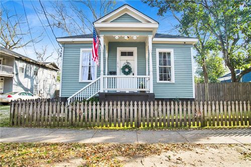 1015 Old Shell Rd, Mobile, AL, 36604-2616 | Card Image