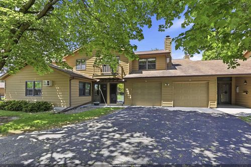93-1160 Brittany Court, NEENAH, WI, 54956 | Card Image