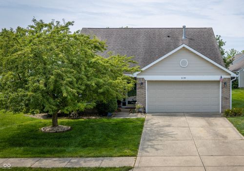 8199 Overbrooke Ln, Avon, IN, 46123-7550 | Card Image