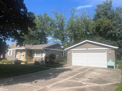 811 10th St N, Humboldt, IA, 50548-1336 | Card Image