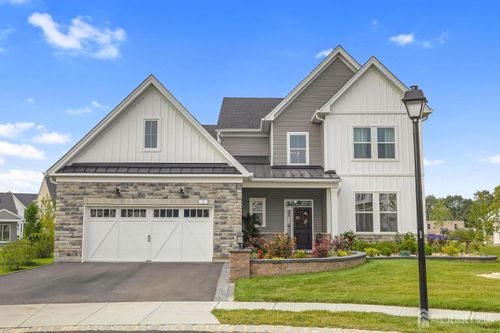21 Cole Pl, Cranbury, NJ, 08512-1215 | Card Image